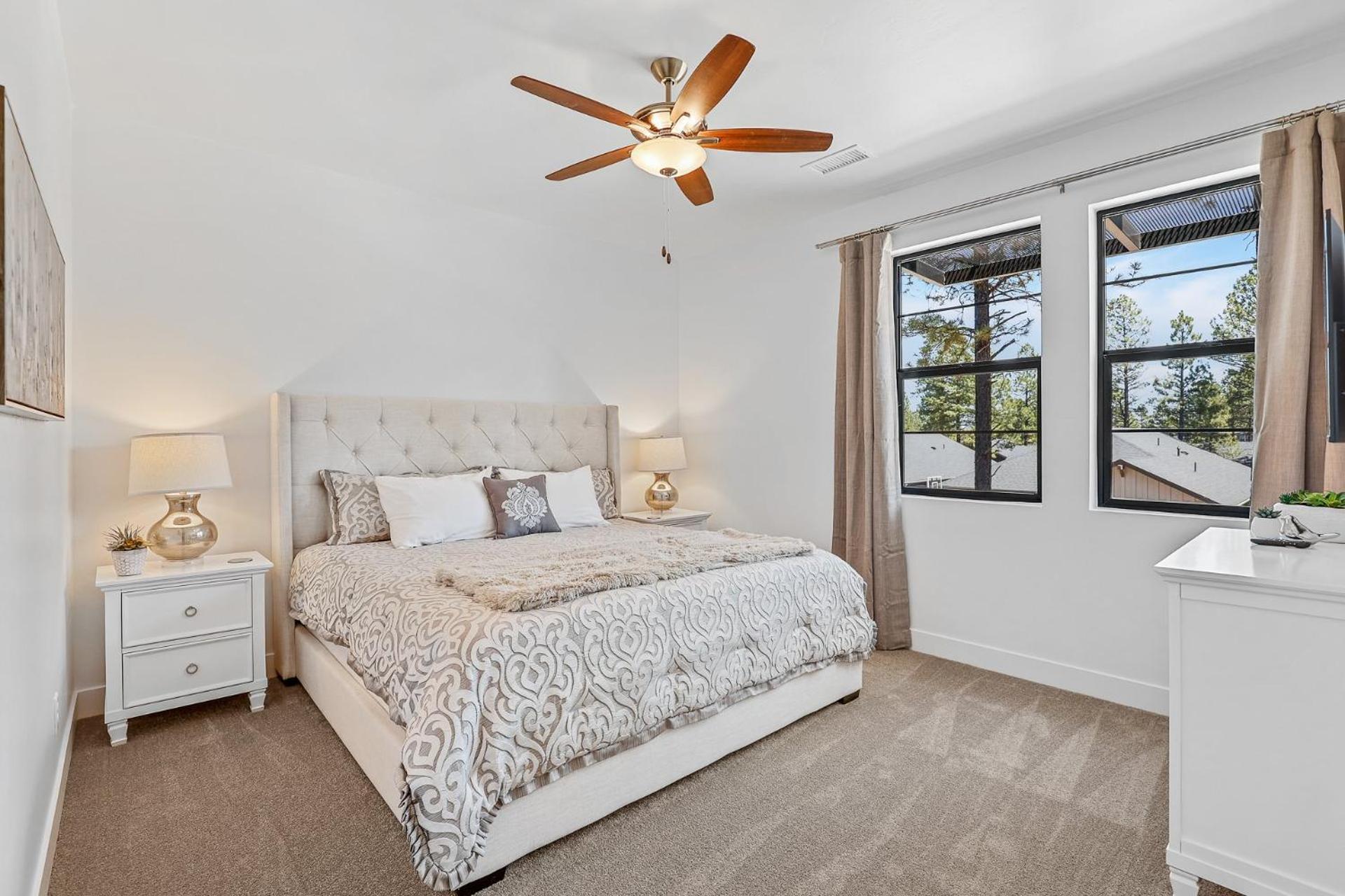 Newly Built Exquisite Luxury Perfect Location Ac Fire-pit And So Much * Flagstaff